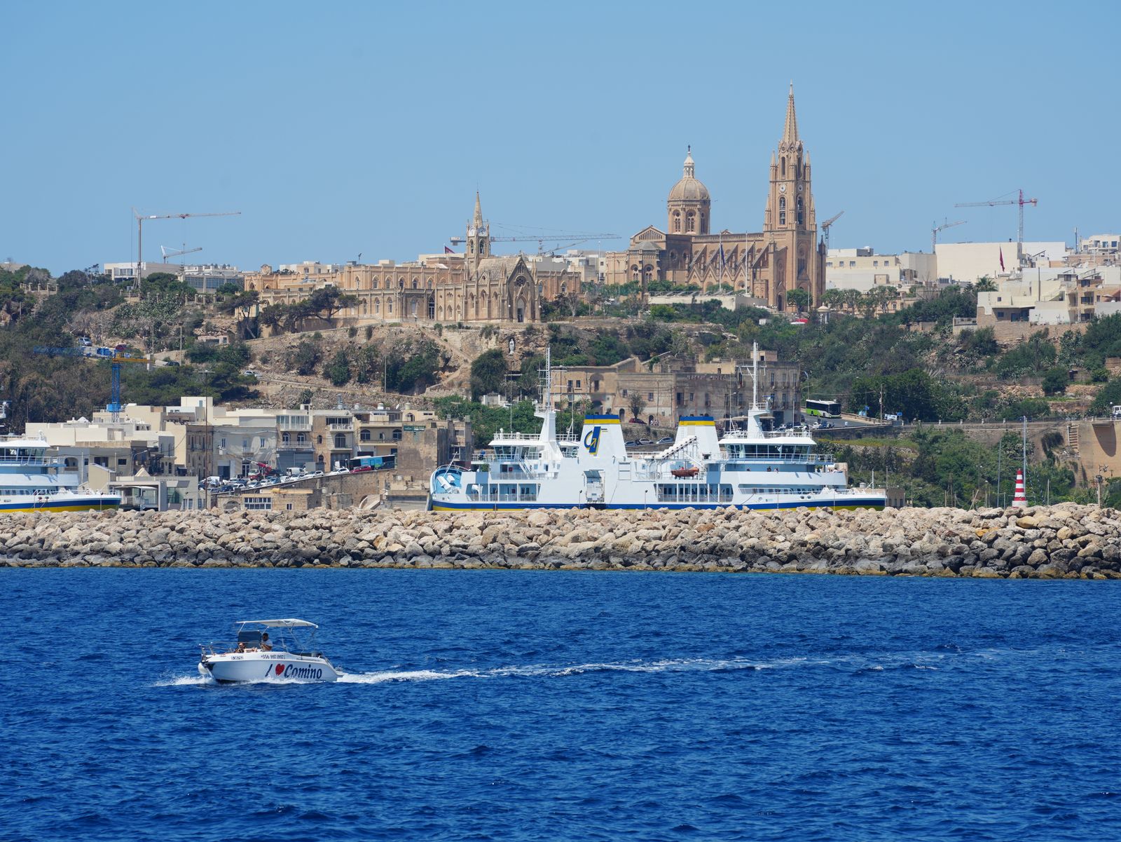 Přístav Mġarr na ostrově Gozo